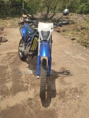 Yamaha 2002 Blue