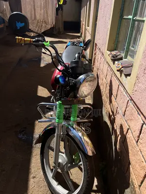 Bajaj Boxer 100 2020 Red