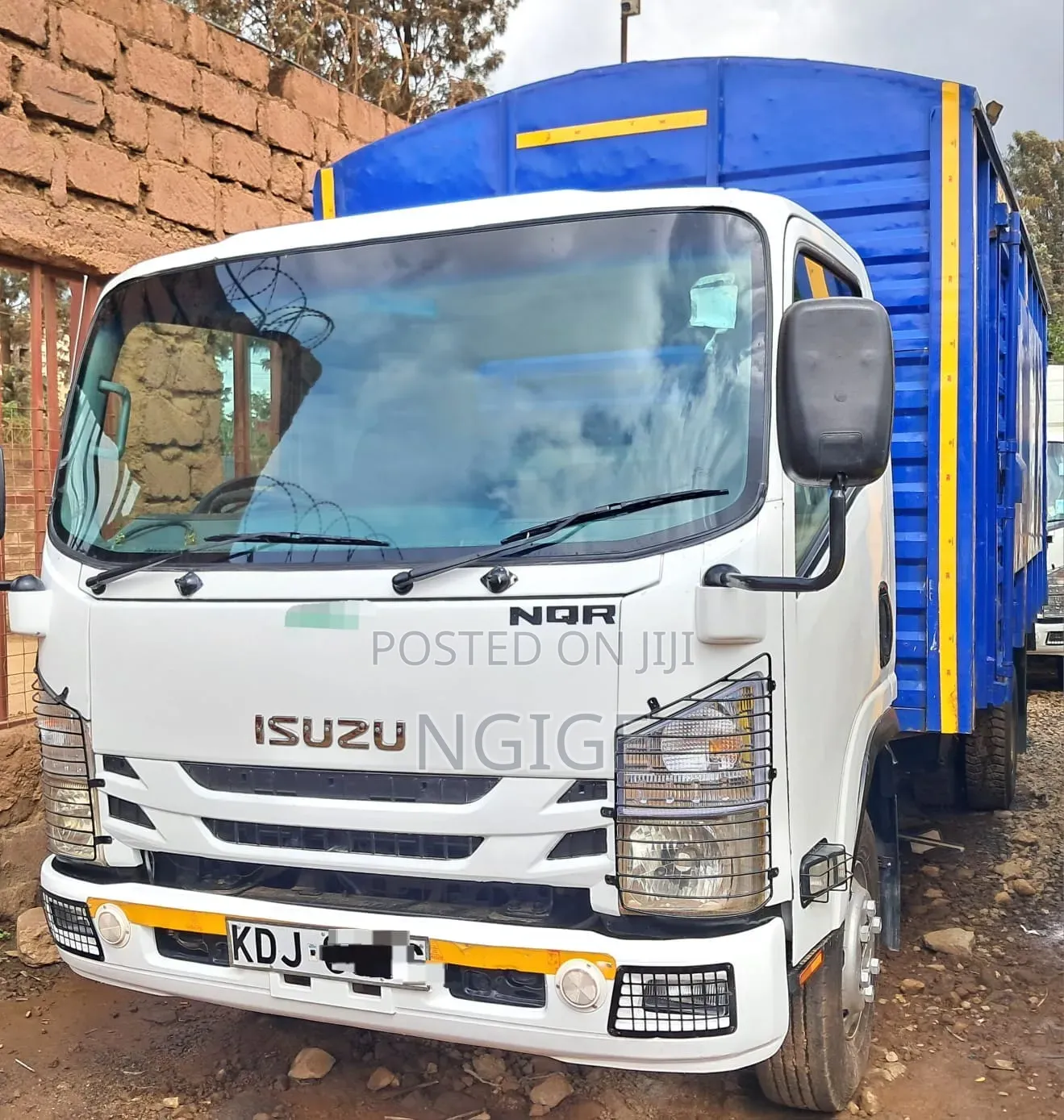 Isuzu NQR Truck 2022 White