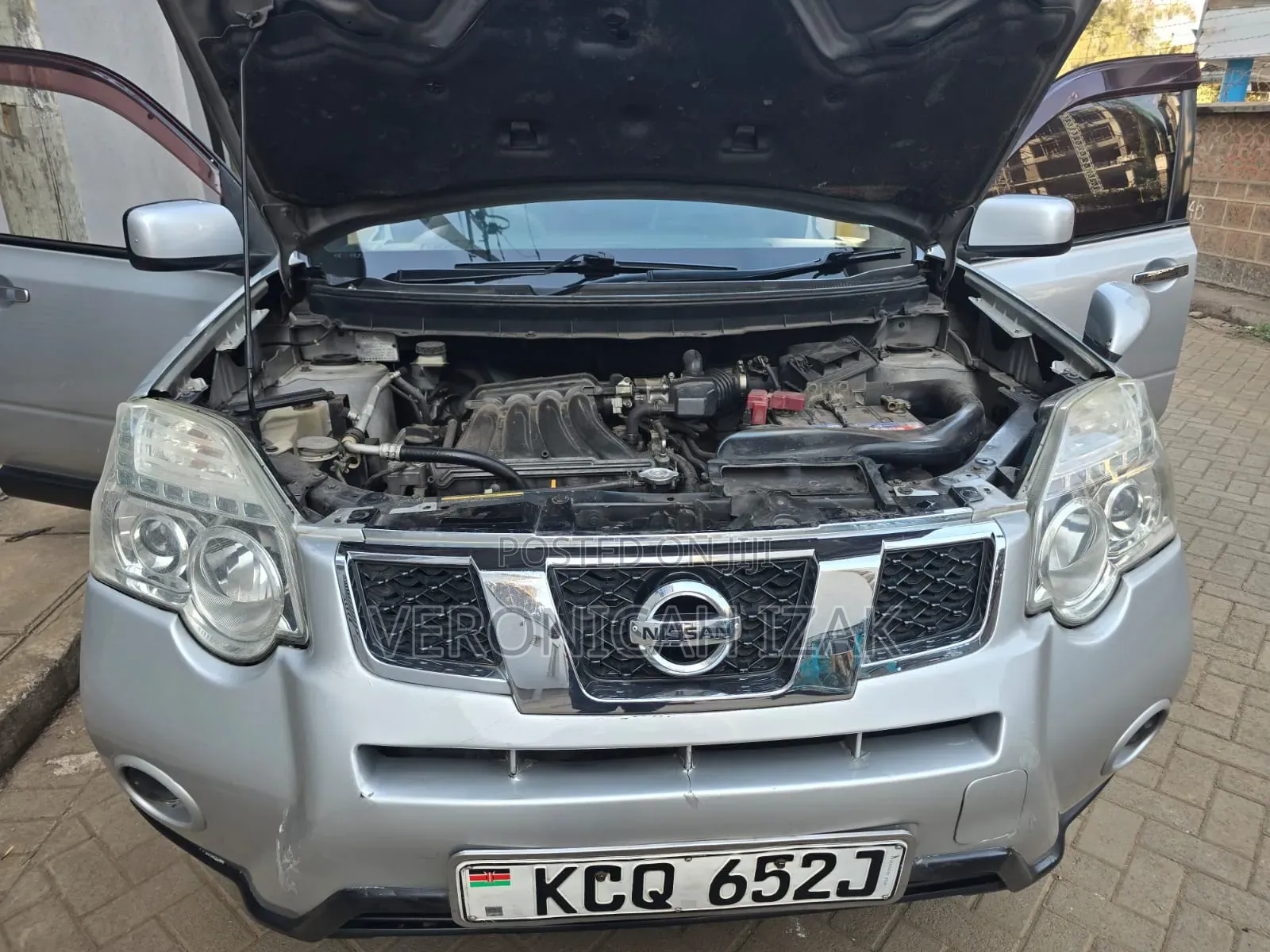 Nissan X-Trail 2010 Silver