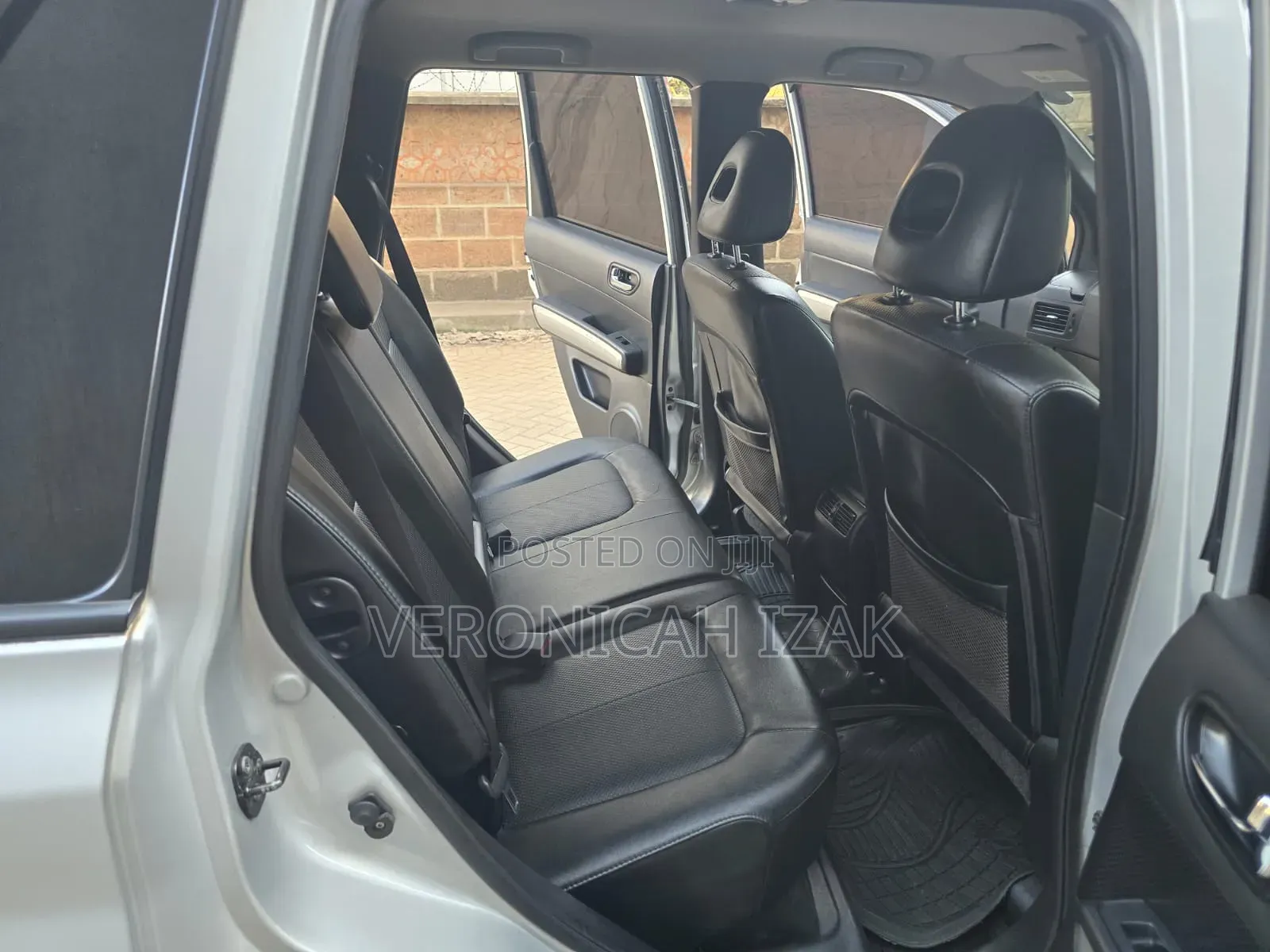 Nissan X-Trail 2010 Silver