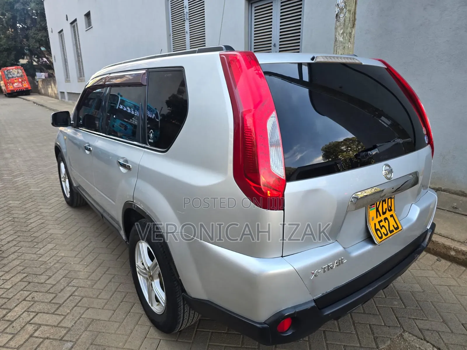 Nissan X-Trail 2010 Silver