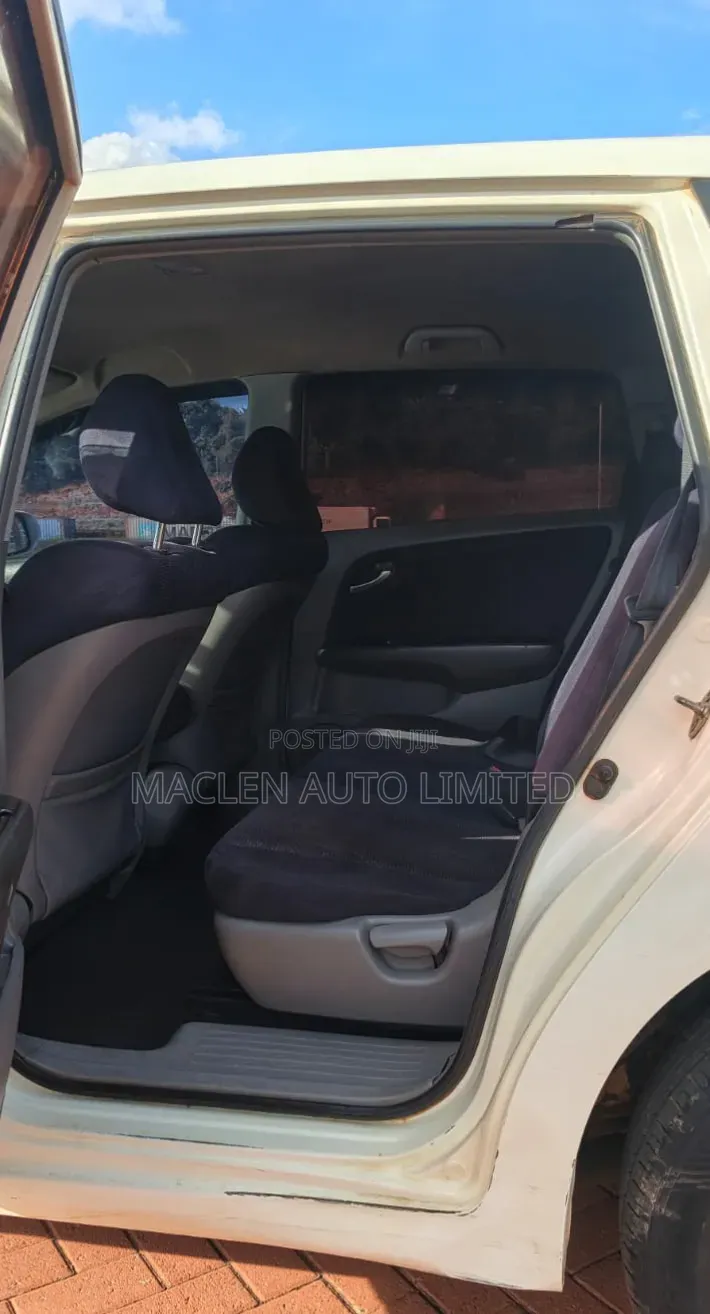 Honda Stream 2013 White