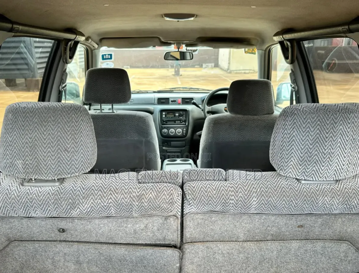 Honda CR-V 2000 White