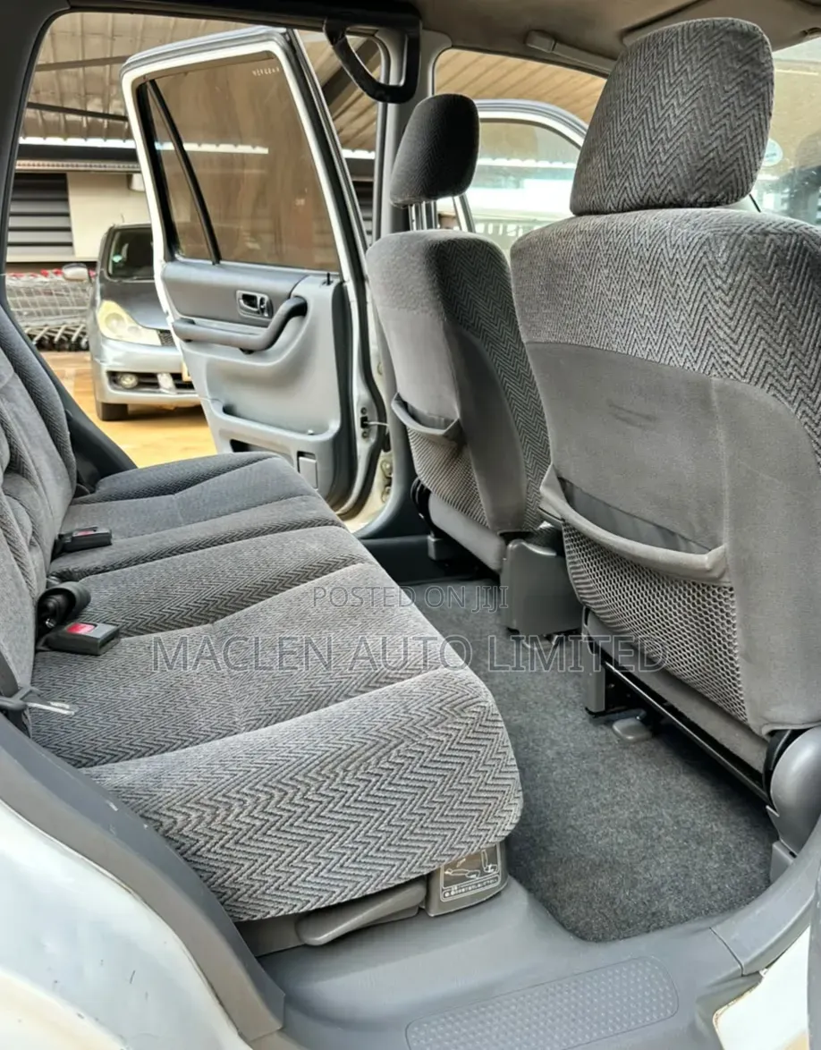 Honda CR-V 2000 White