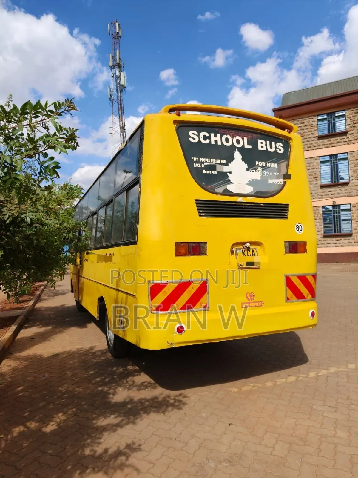 Bus 2014 Yellow
