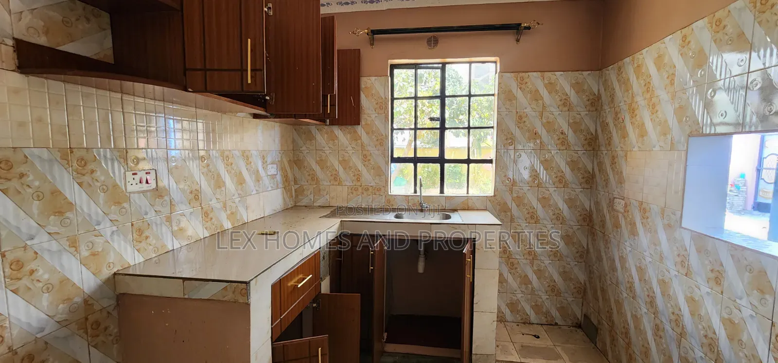 3bdrm Bungalow in NkaiMurunya for rent