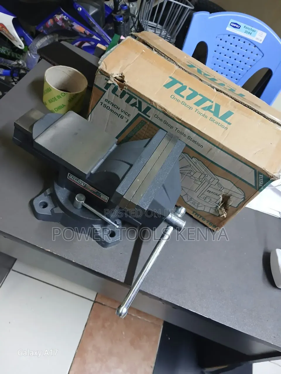 TOTAL Bench Vise 6""