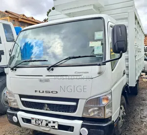 Mitsubishi Fuso Canter 2019 White