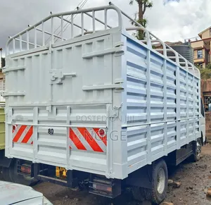Mitsubishi Fuso Canter 2019 White
