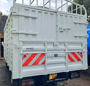 Mitsubishi Fuso Canter 2019 White