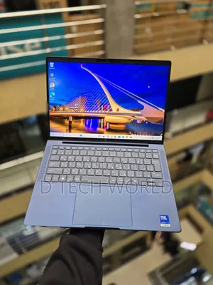 New Laptop HP EliteBook X Flip G1i 32GB Intel Core Ultra 7 SSD 512GB