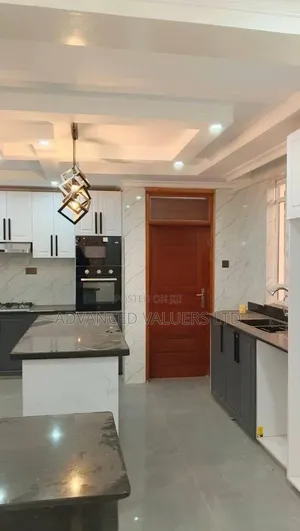 Furnished 4bdrm Townhouse/Terrace in Upper Elgon View for sale