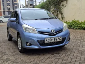 Toyota Vitz 2011 Blue