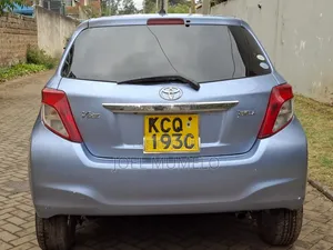 Toyota Vitz 2011 Blue