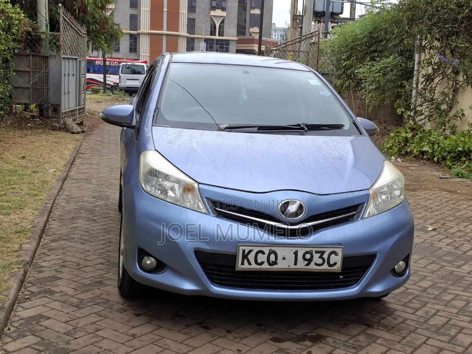 Toyota Vitz 2011 Blue