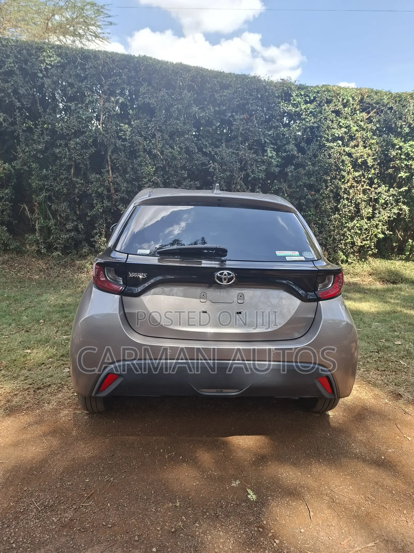 Toyota Yaris 1.5 Sedan L 2020 Silver