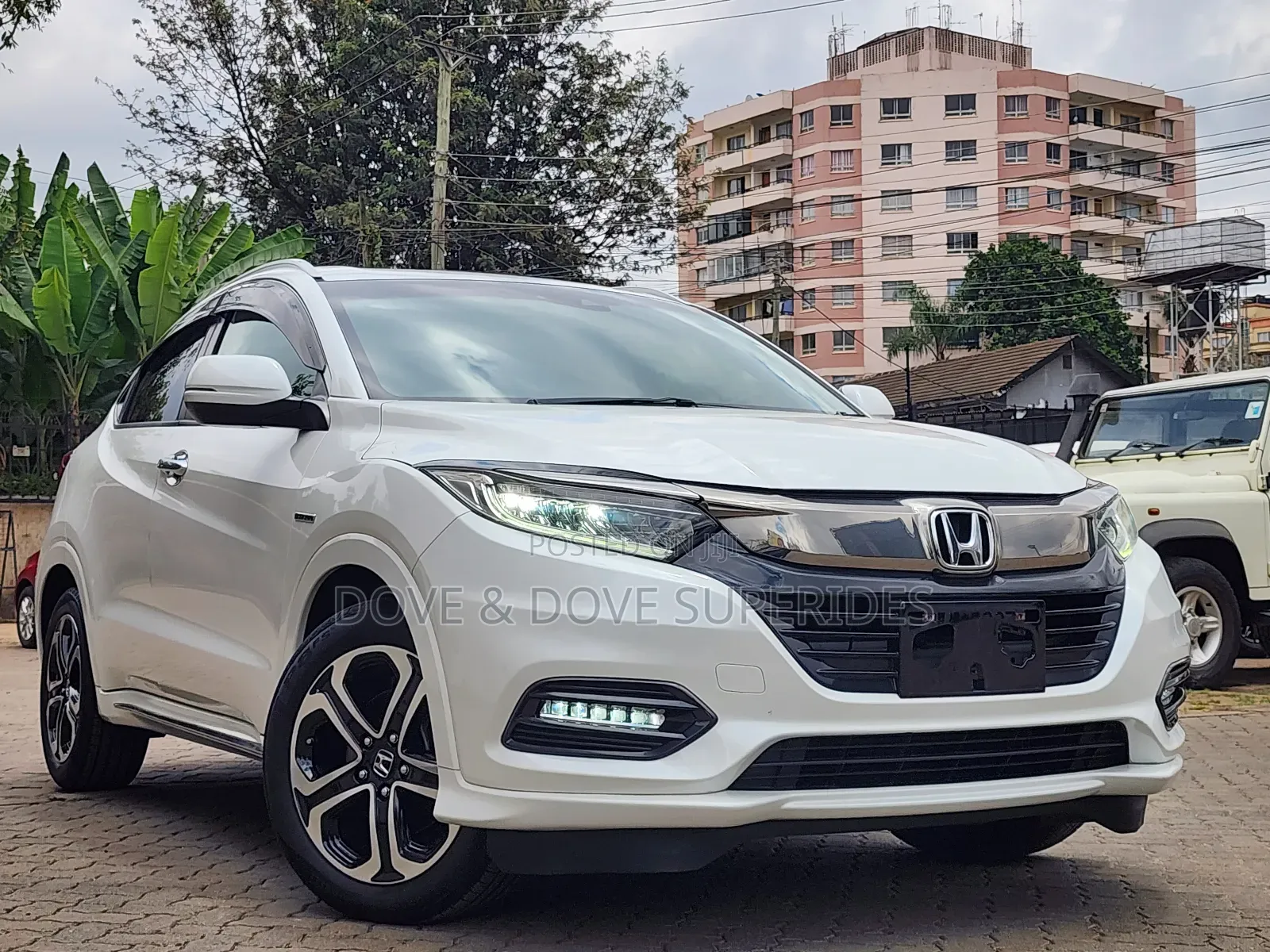 Honda Vezel 1.5 Hybrid 2WD 2019 White
