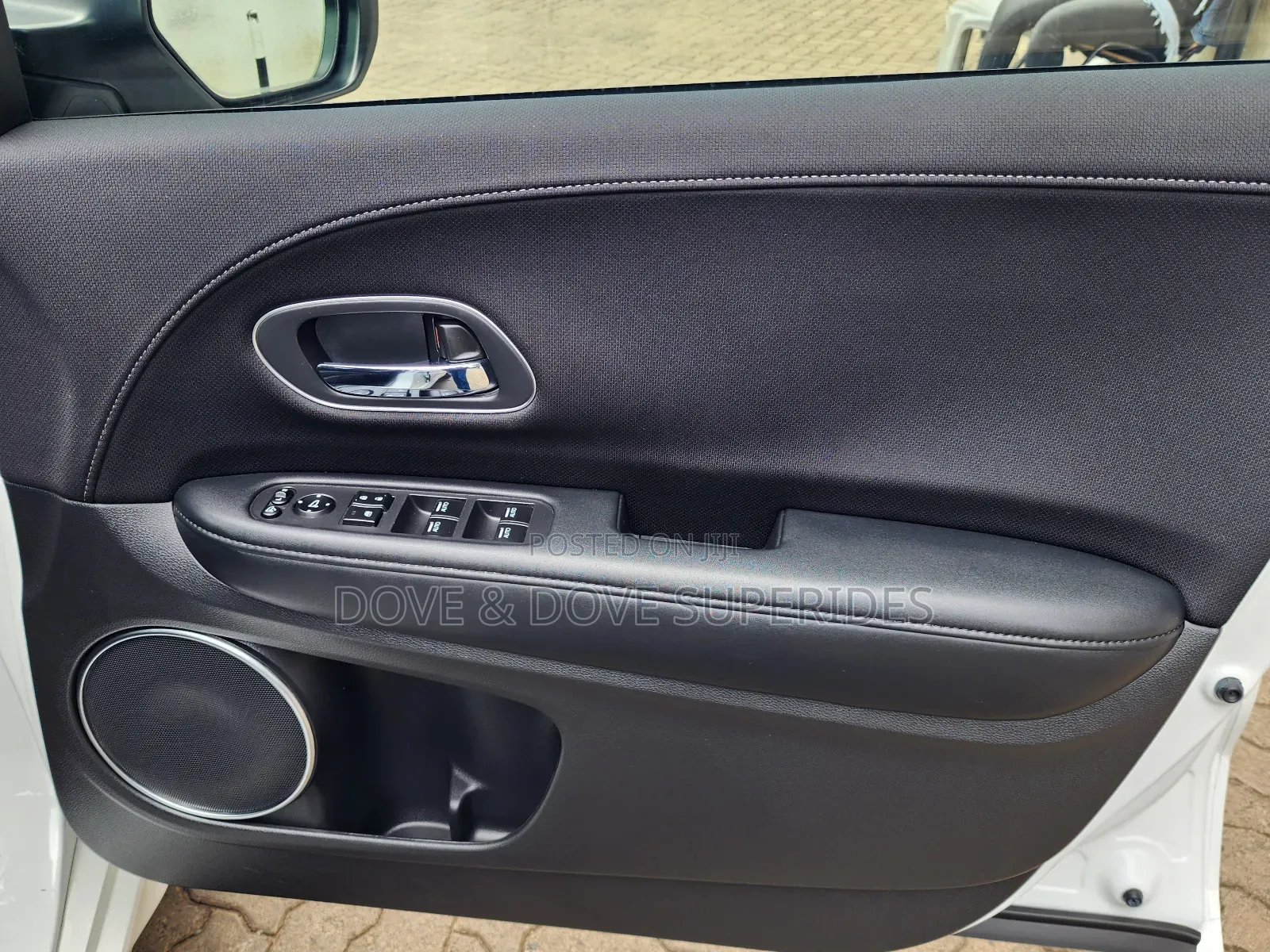 Honda Vezel 1.5 Hybrid 2WD 2019 White