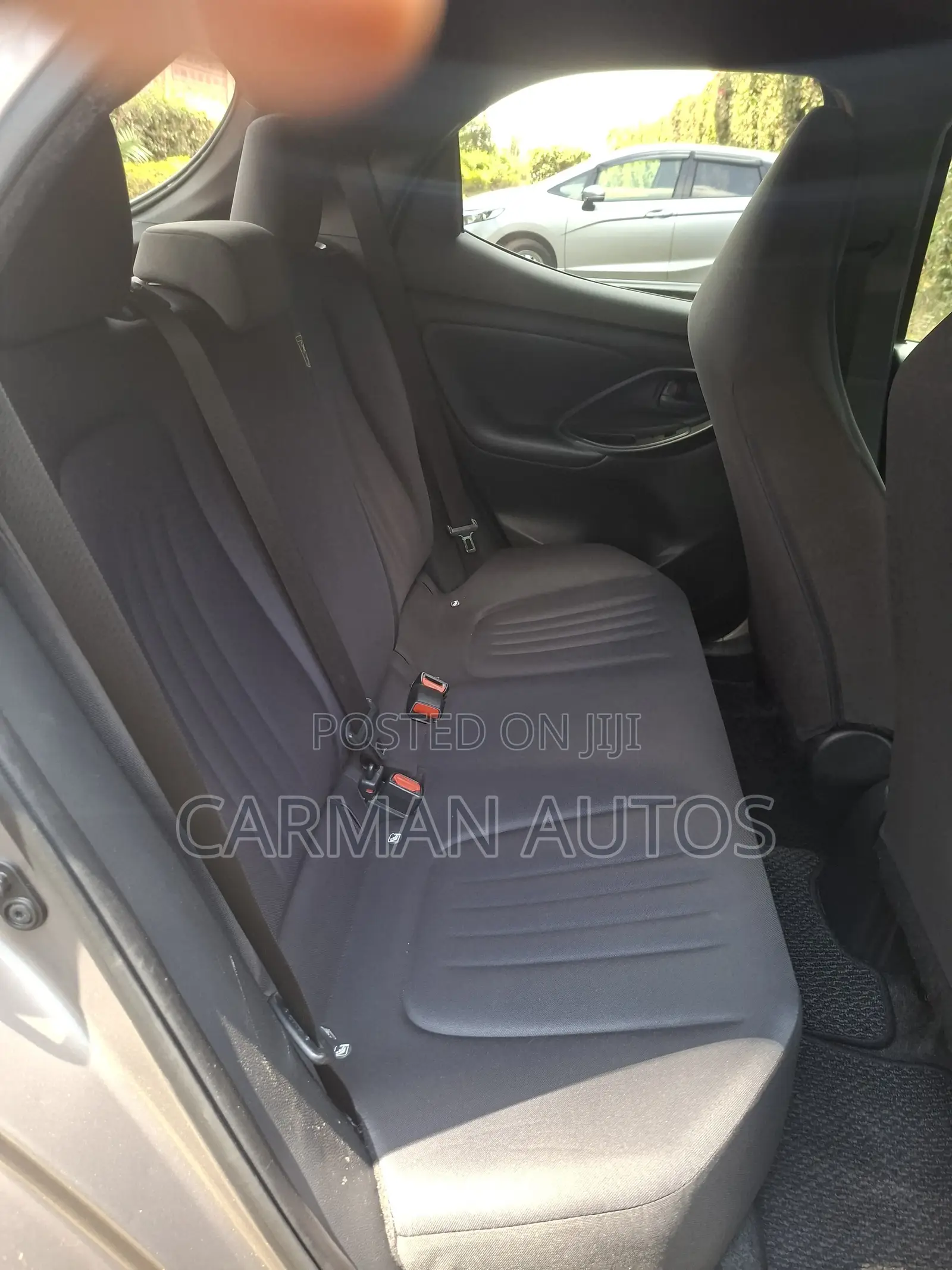 Toyota Yaris 1.5 Sedan L 2020 Silver