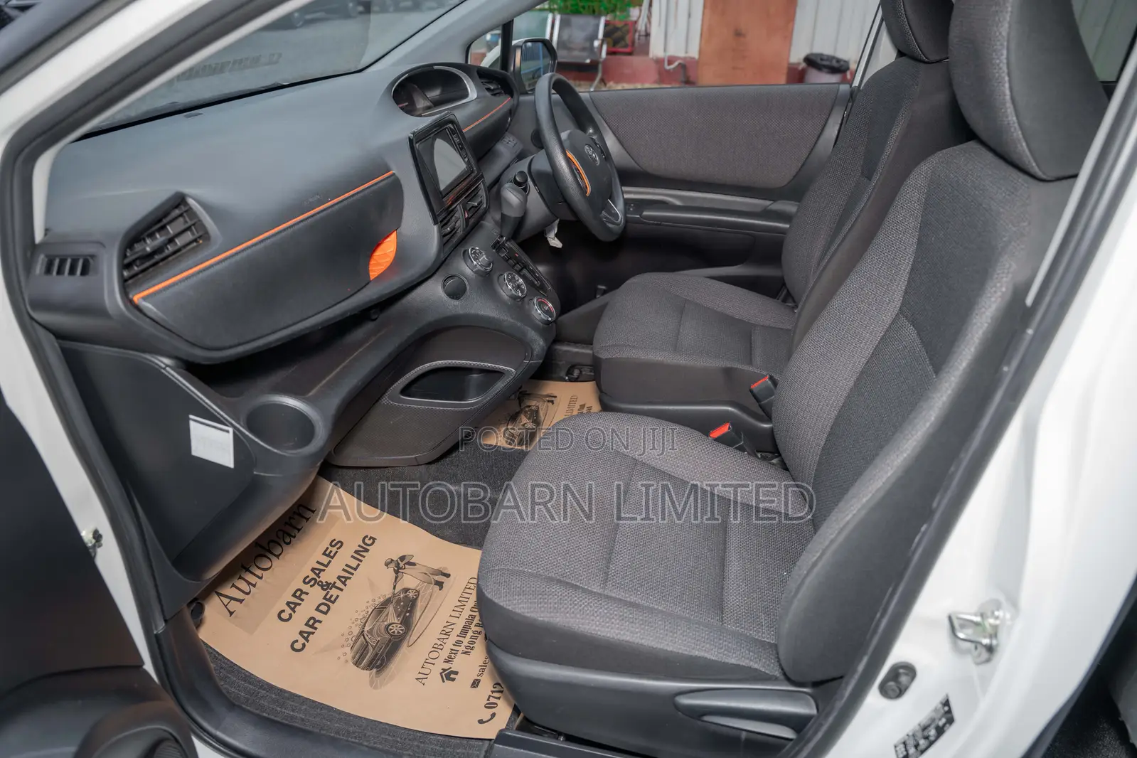 Toyota Sienta 1.5 FWD (6-seater) 2020 White