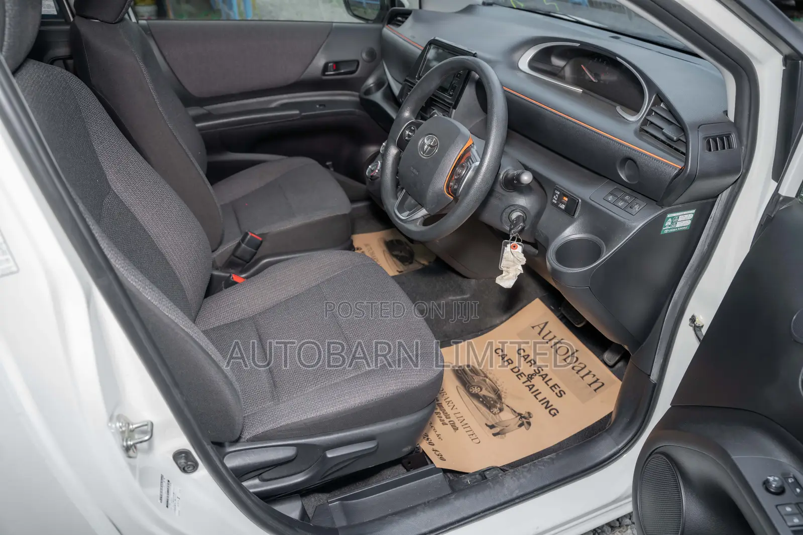 Toyota Sienta 1.5 FWD (6-seater) 2020 White