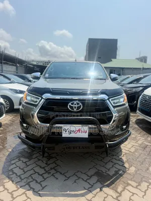 Toyota Hilux 2.8 Diesel 2020 Gray