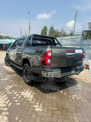 Toyota Hilux 2.8 Diesel 2020 Gray