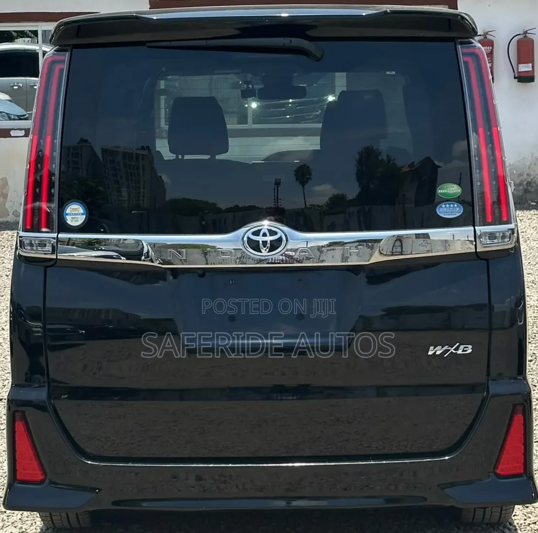 Toyota Noah 2.0 FWD (7 Seater) 2019 Black