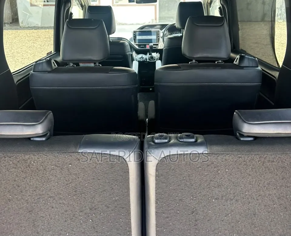 Toyota Noah 2.0 FWD (7 Seater) 2019 Black