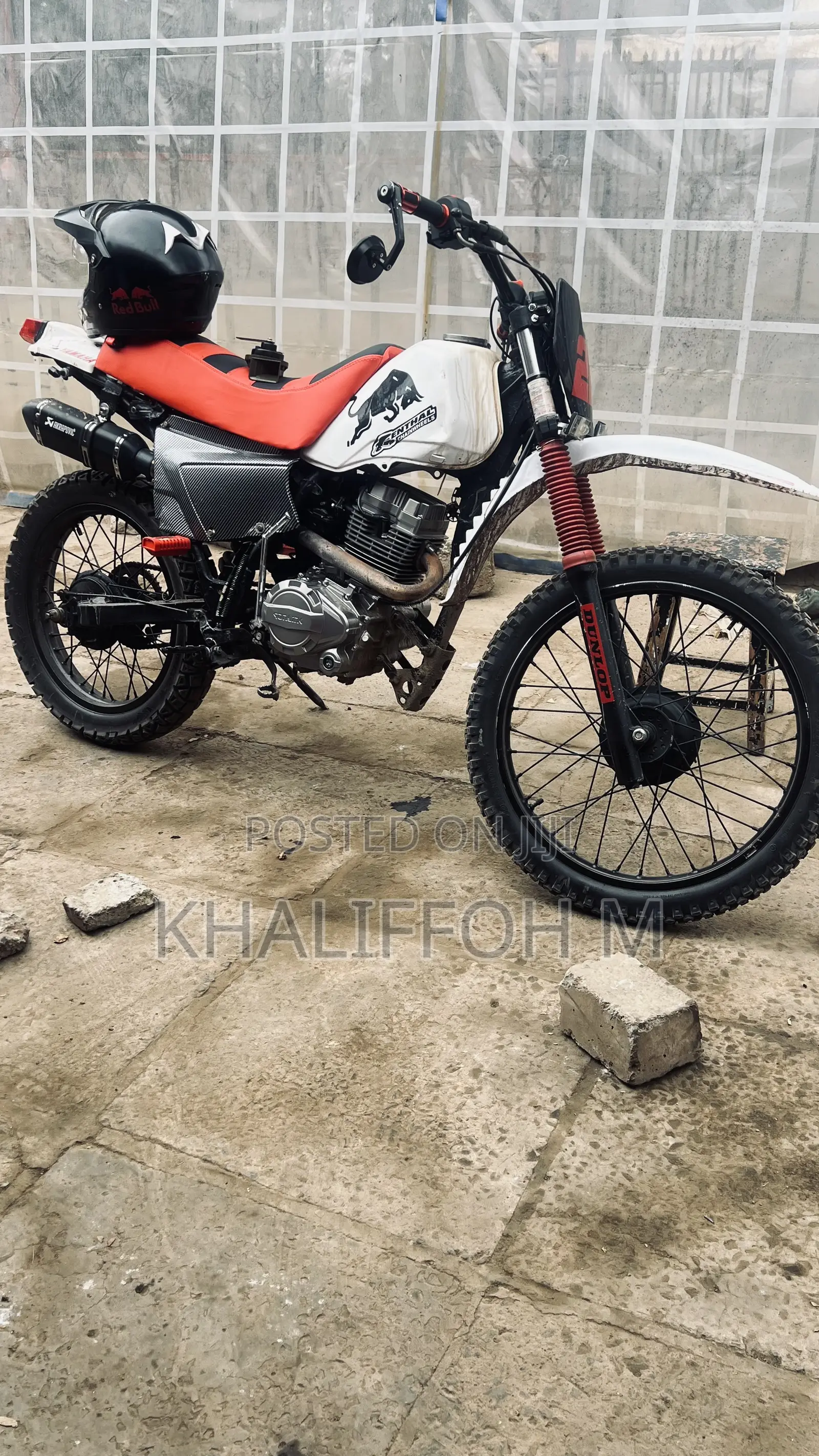 Yamaha DT125 1983 White