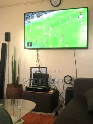 Hisense 55 Inch 4K TV With Free Wall Mount