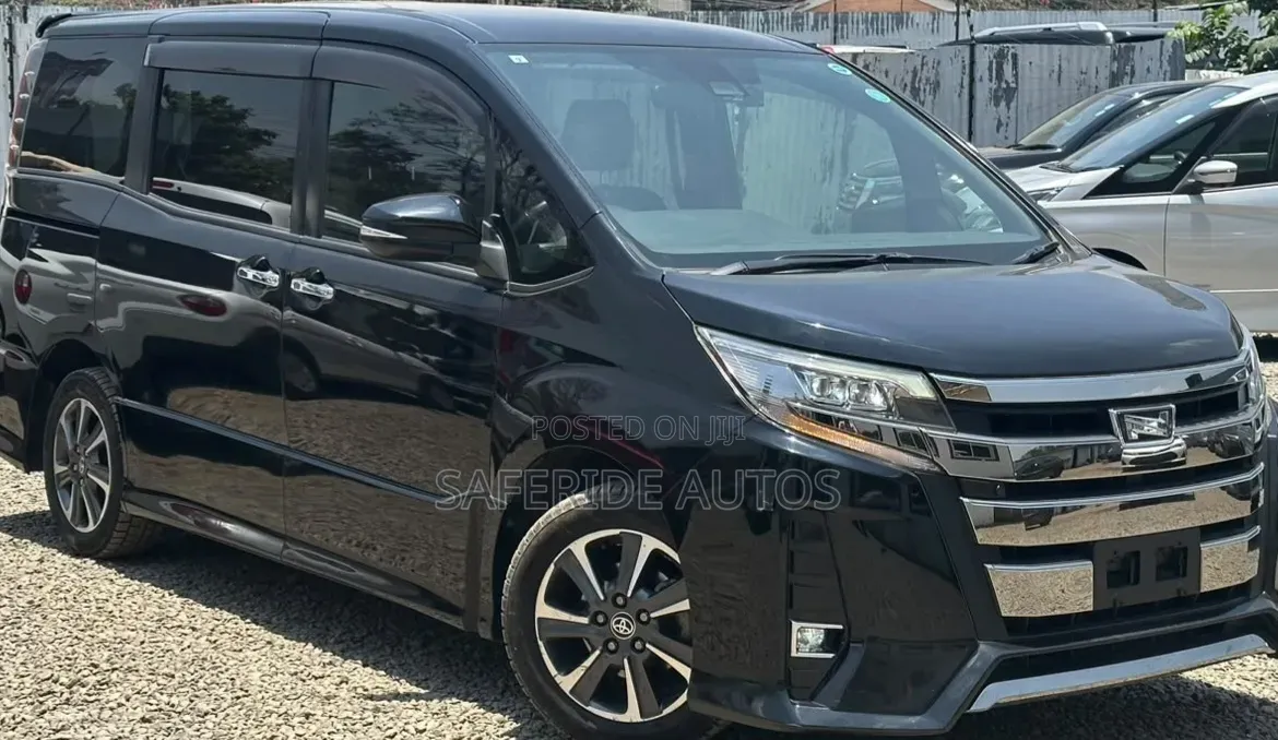 Toyota Noah 2.0 FWD (7 Seater) 2019 Black