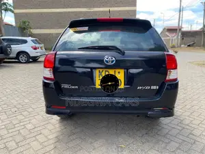 Toyota Corolla Fielder 1.5 Hybrid FWD 2014 Black