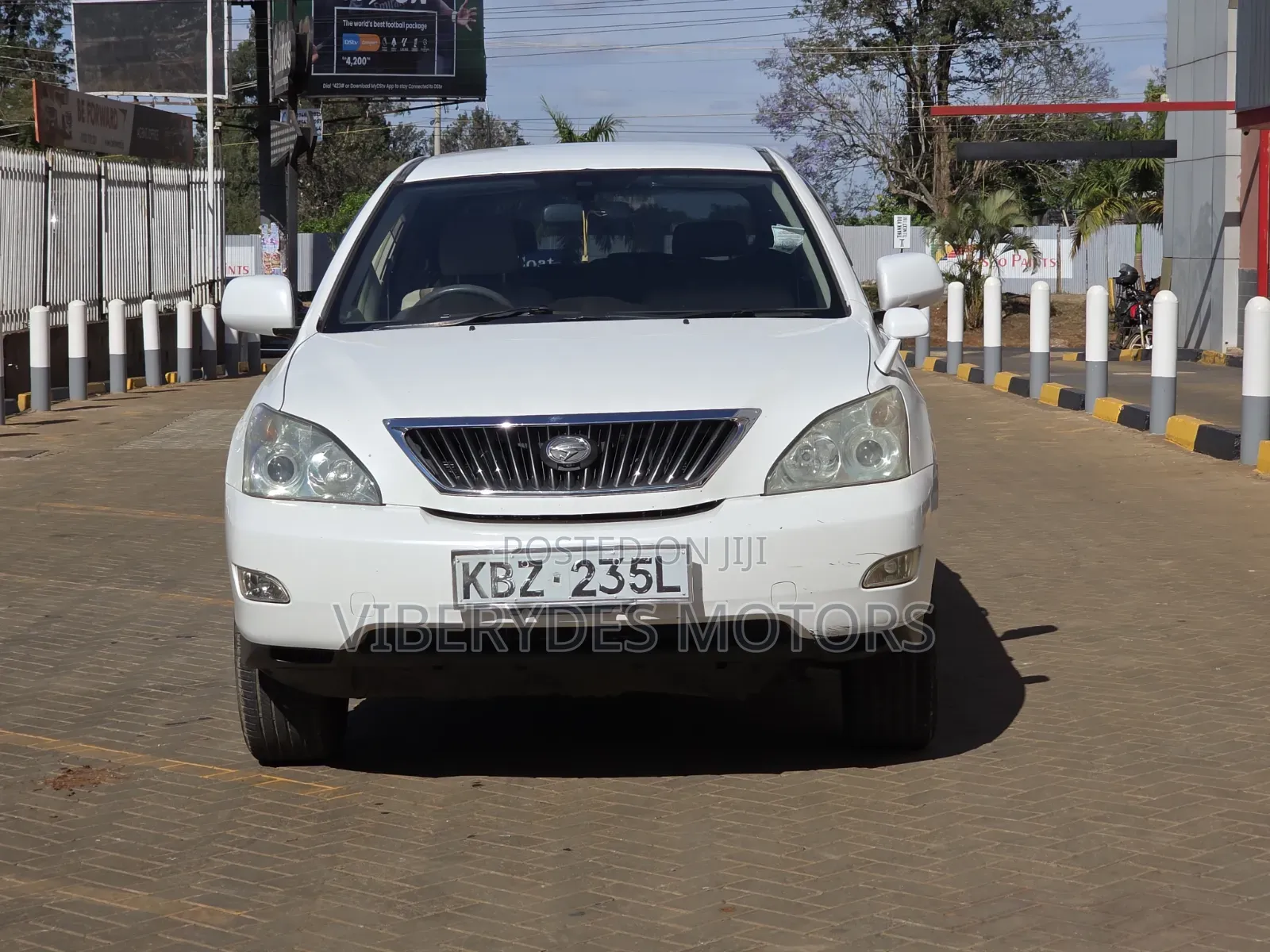 Toyota Harrier 2007 White