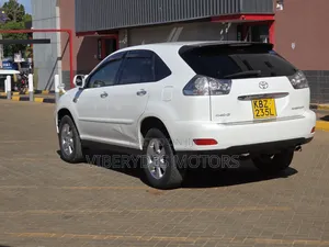 Toyota Harrier 2007 White