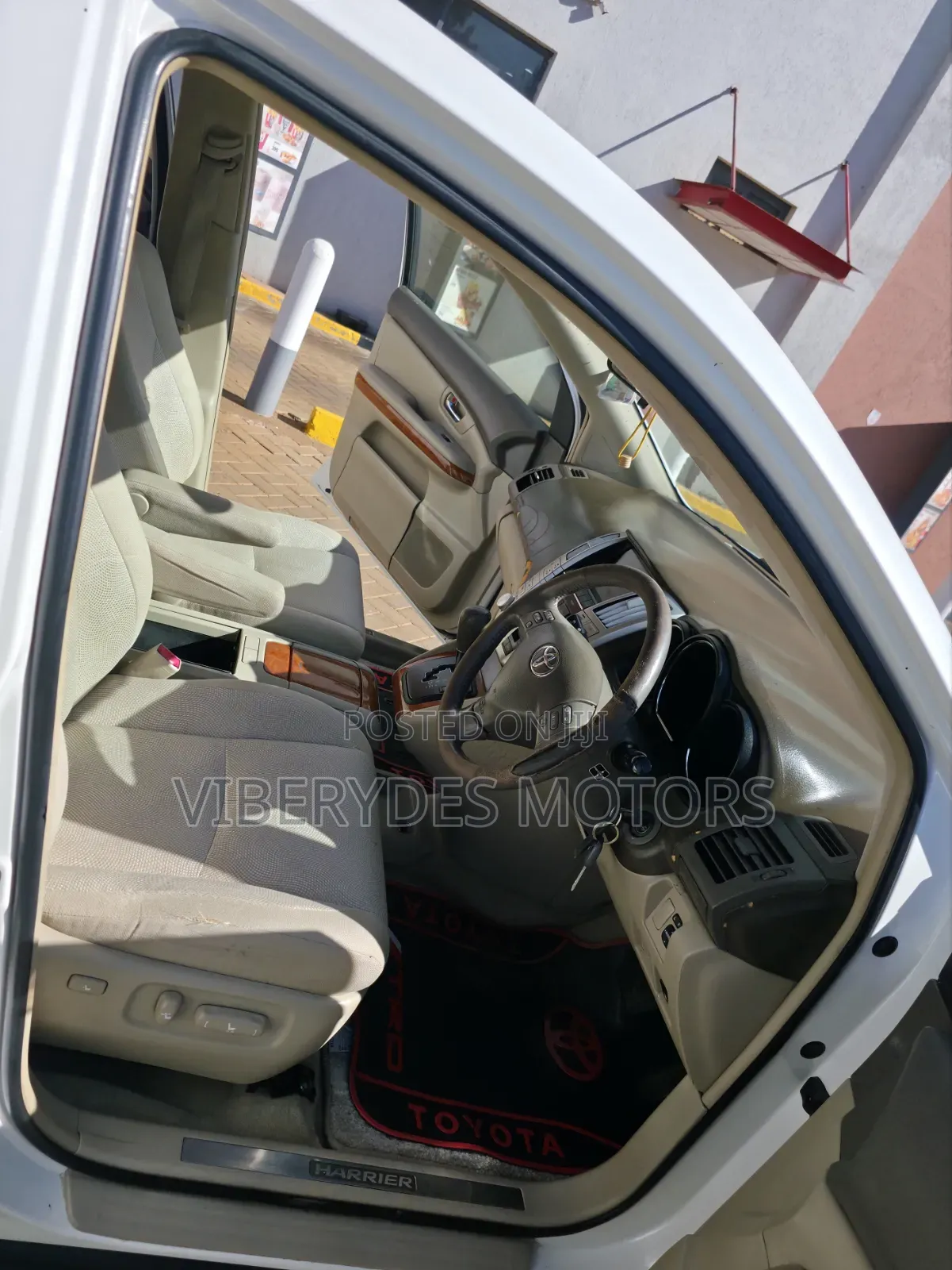 Toyota Harrier 2007 White