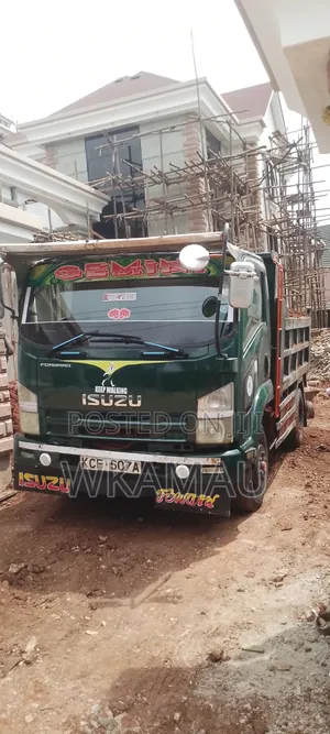 ISUZU Forward Frr90 Tipper