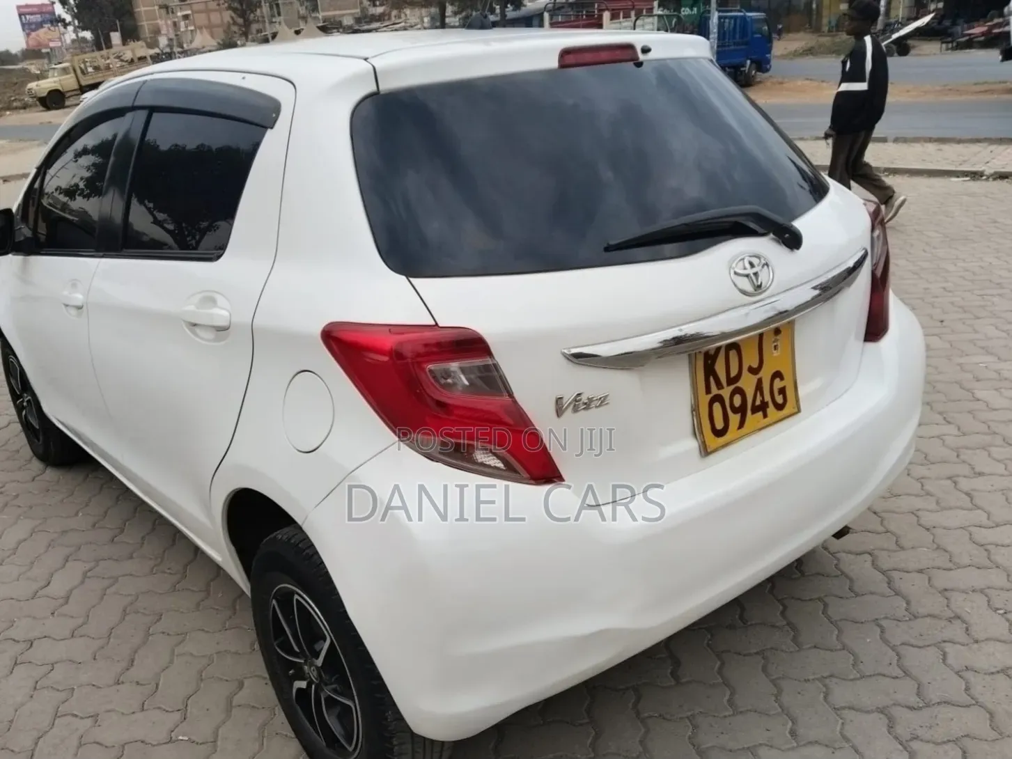 Toyota Vitz 2015 White
