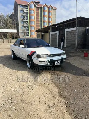 Toyota Corolla 1991 White