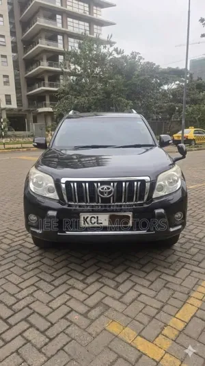 Toyota Land Cruiser Prado 2012 Burgundy