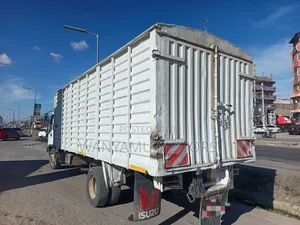 Isuzu FRR 90