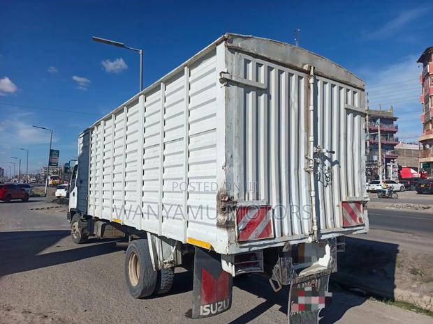 Isuzu FRR 90 - thumbnail 3