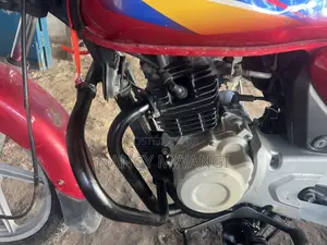 Bajaj Boxer 125 2023 Red