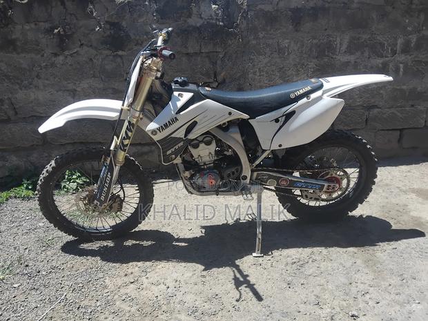 Yamaha 2007 White - thumbnail 2
