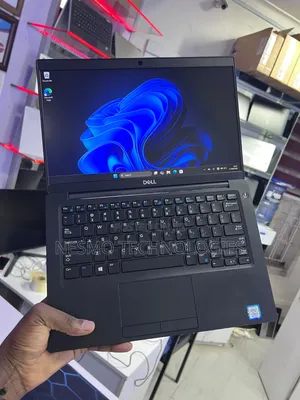 Laptop Dell Latitude 7390 8GB Intel Core i5 SSD 256GB