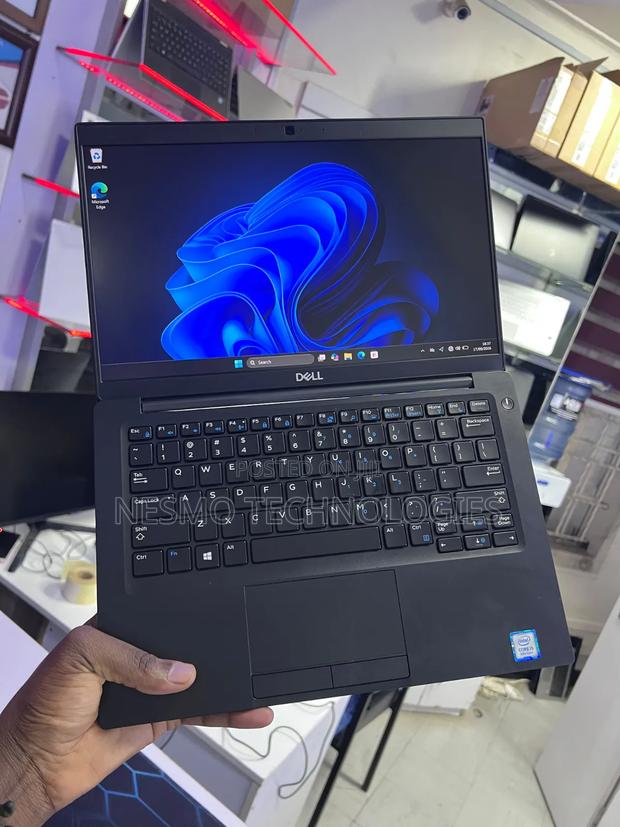 Laptop Dell Latitude 7390 8GB Intel Core i5 SSD 256GB