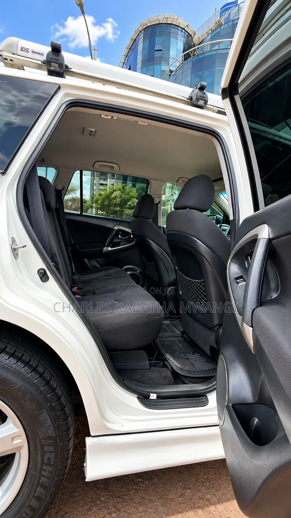 Toyota RAV4 Limited V6 4x4 2009 Pearl