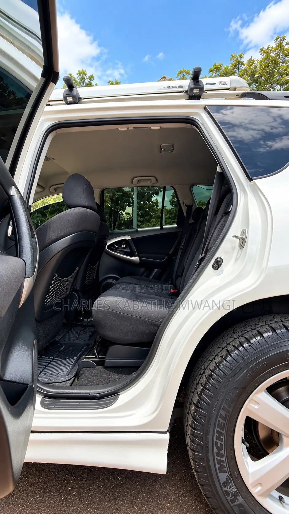 Toyota RAV4 Limited V6 4x4 2009 Pearl