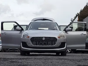 Suzuki Swift 2018 Silver